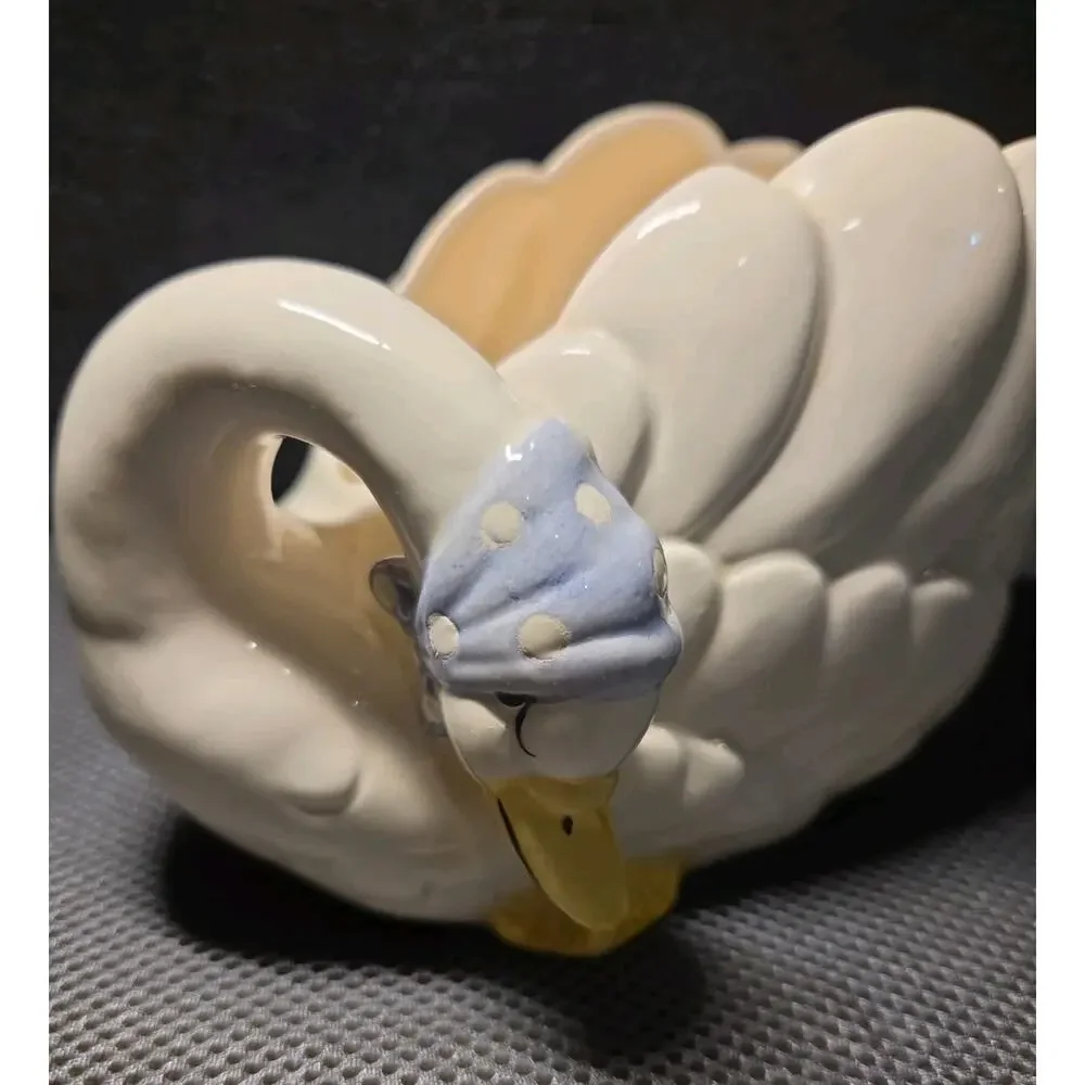 Vntg Goose Planter Wearing Blue/white Bonnet 5